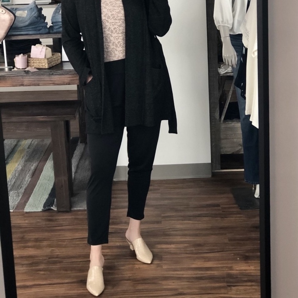 NEW Gentle Fawn Black Stretch Pleat Front Pant